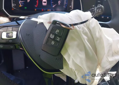 2020 Volkswagen Jetta 1.4T Sel Premium z USA, uszkodzony, nr VIN 3VWGB7BU9LM020053